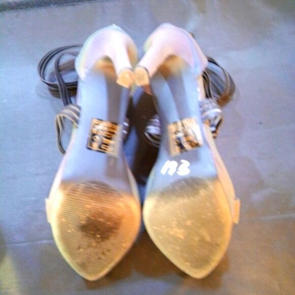 QUPID HIGH HEEL ALMOND OPEN-TOE ELASTIC CRISS-CROSS STRAP SANDAL - Picture 11 of 16